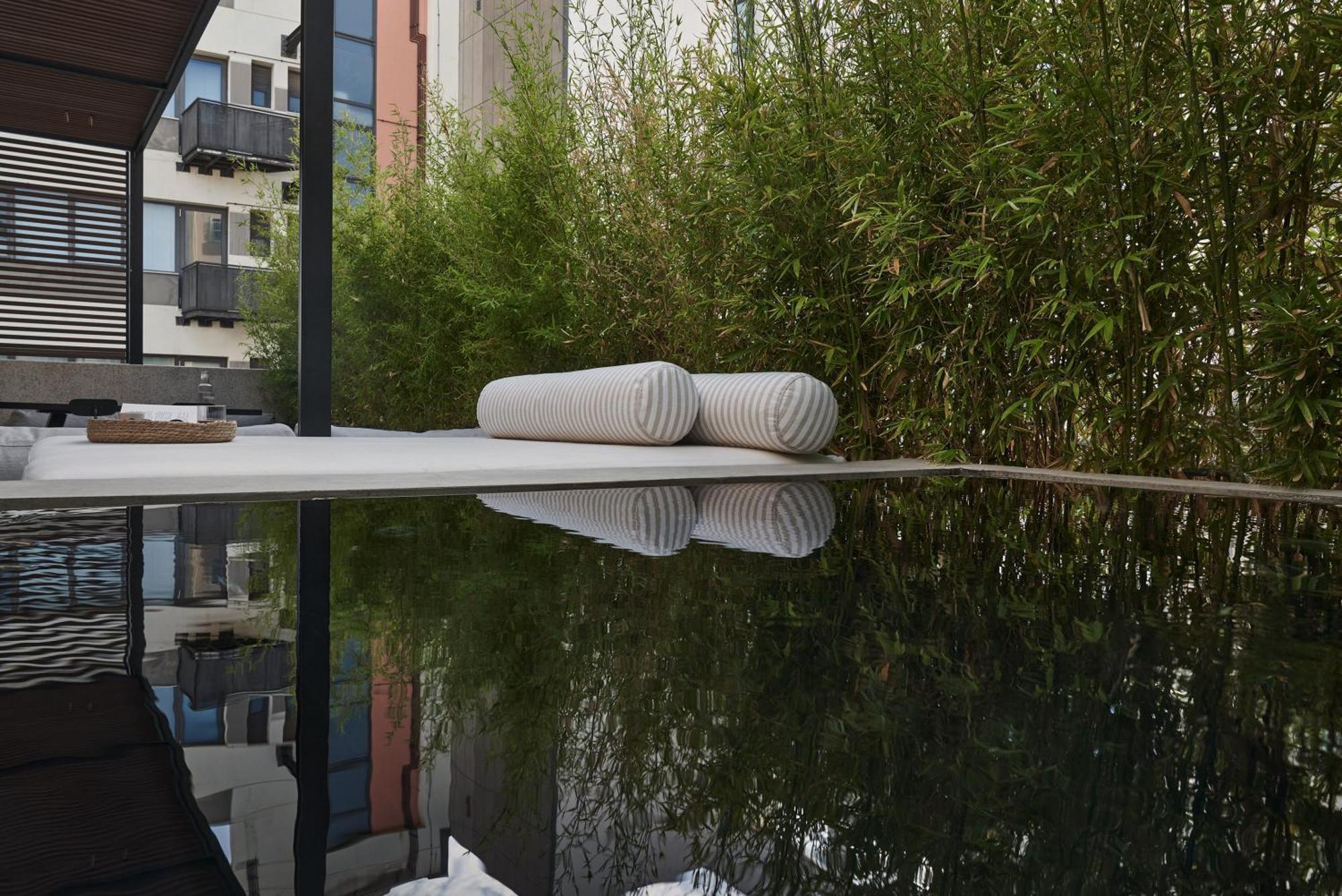 Hotel The Newel Psychiko à Athènes Extérieur photo The reflecting pool